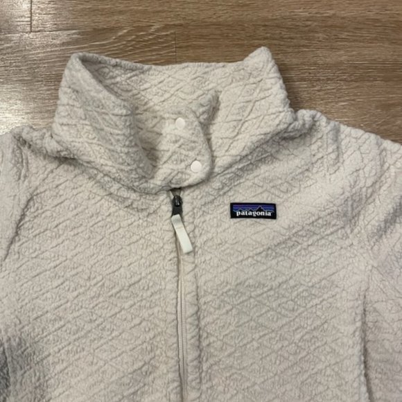 Women's Patagonia Full Zip up Cream Fleece - Picture 2 of 3